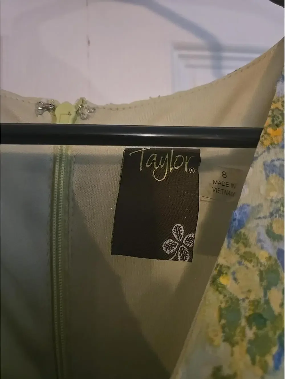 Taylor Dress Sz 8 Floral Pepulum Balloom Sleeves Boho Cottagecore smocked Summer - Picture 3 of 9